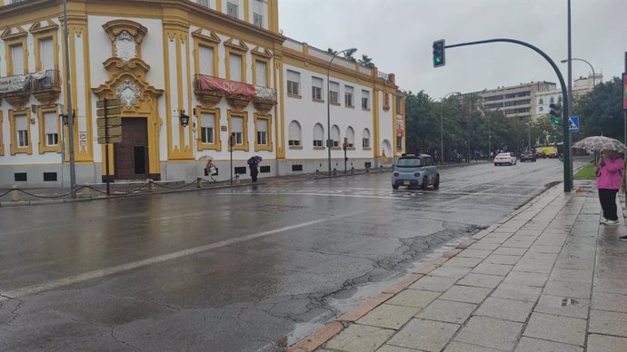 Archivo - Plaza de Colón en Córdoba con lluvias.