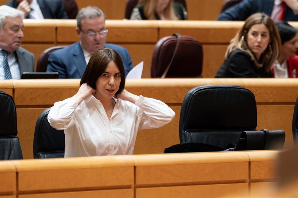 La ministra de Ciencia, Innovación y Universidades, Diana Morant, durante una sesión de control en el Senado, a 11 de marzo de 2025, en Madrid (España).