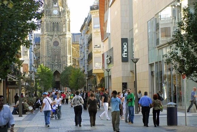 Archivo - Calle San Martín de San Sebastián
