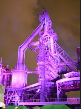 Horno Alto de Sestao iluminado