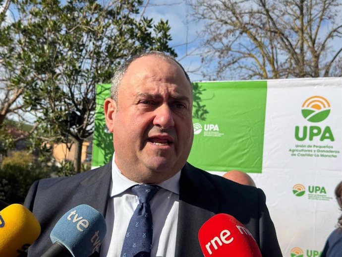 El consejero de Agricultura, Ganadería y Desarrollo Rural, Julián Martínez Lizán