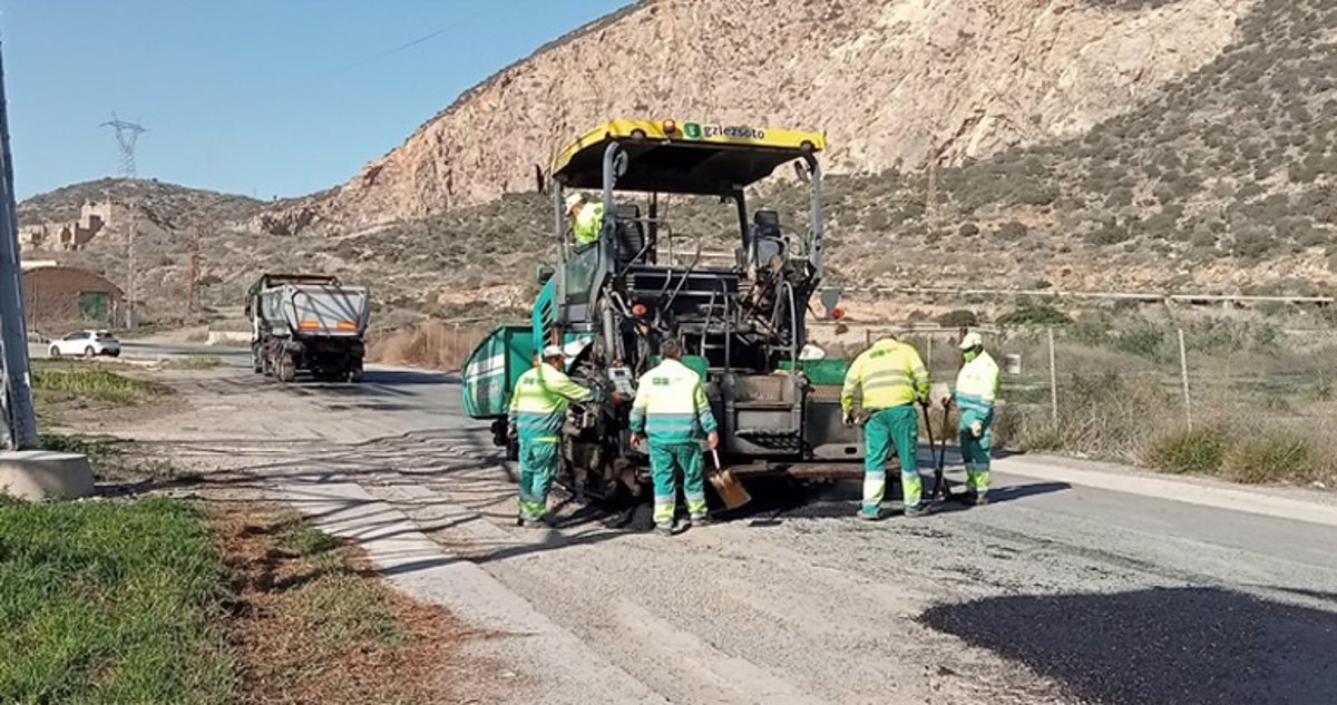 Transportes inicia la obra de duplicación de la carretera de acceso a la dársena de Escombreras del Puerto de Cartagena