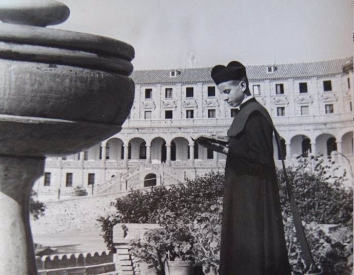Una de las imágenes de la exposición que recoge la historia del centenario del Seminario de Málaga