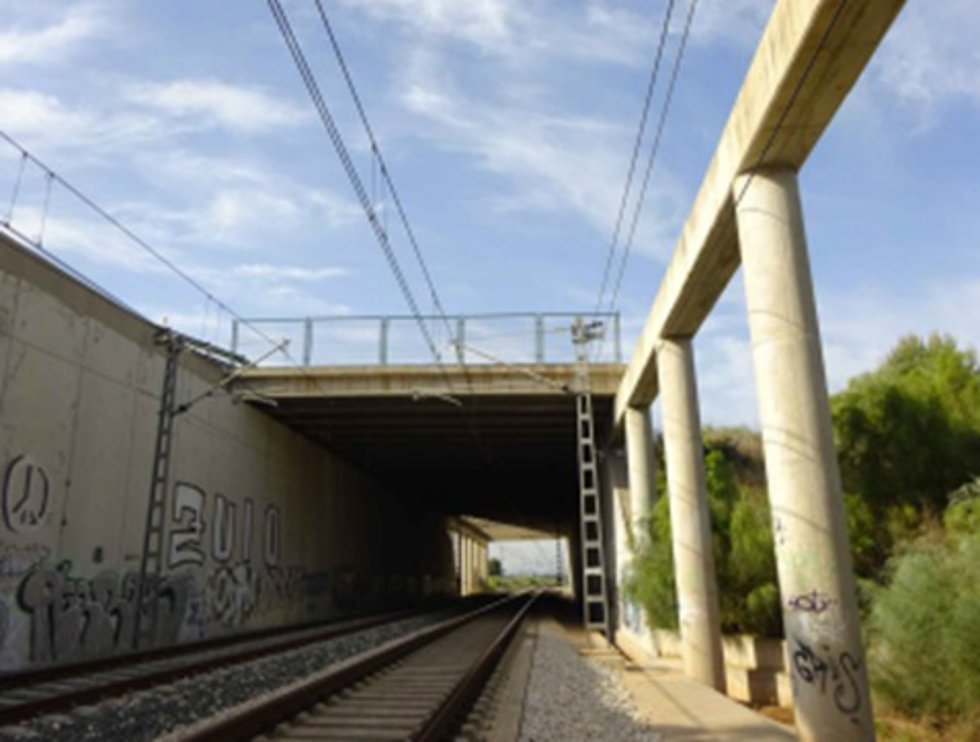 Transportes adjudica por 12,5 millones el refuerzo en la seguridad de la vía ferroviaria entre Valncia y Tarragona