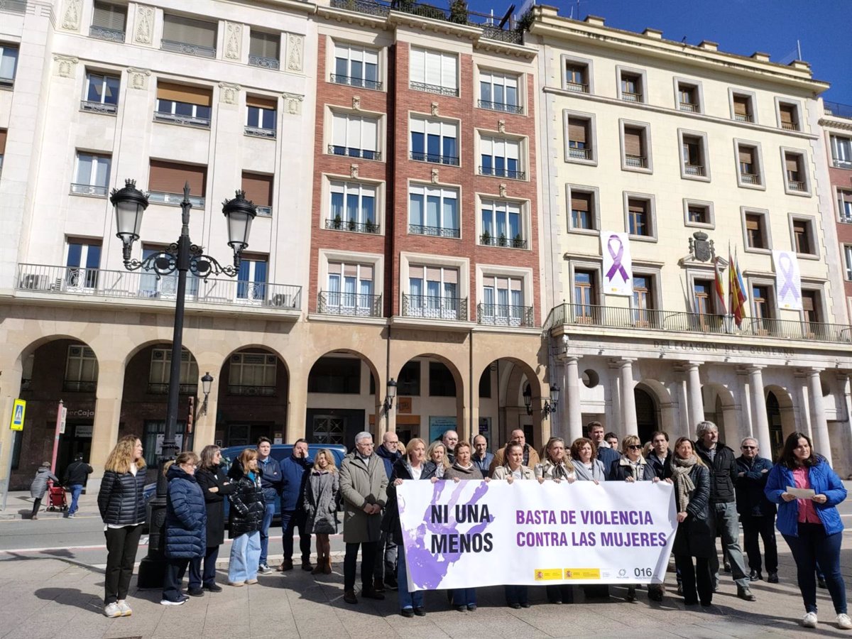 Arraiz pide la  unidad  de partidos políticos, administraciones y sociedad para luchar contra la violencia machista