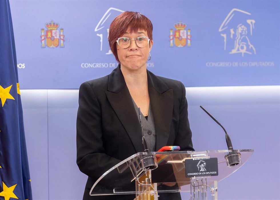 Archivo - La portavoz de Compromís en el Congreso, Águeda Micó, durante una rueda de prensa anterior a la reunión de la Junta de Portavoces, en el Congreso de los Diputados, a 29 de octubre de 2024, en Madrid (España).