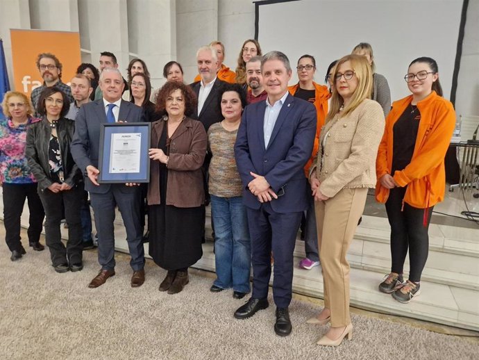 Fasad, reconocida con el certificado ISO 9001 por la calidad del servicio que presta a personas con discapacidad.