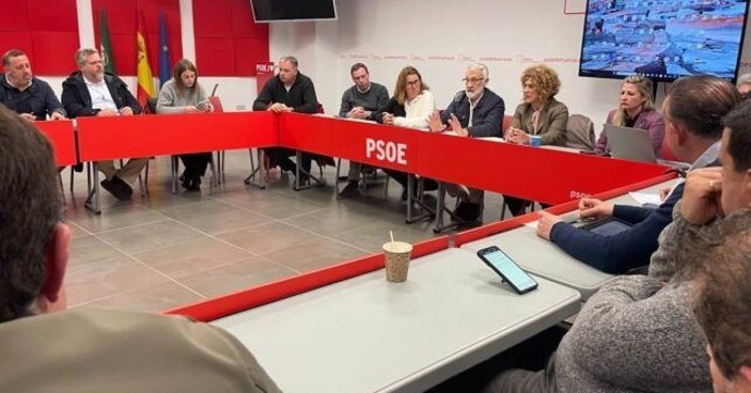 Reunión con alcaldes y portavoces socialistas de los municipios que forman parte de la Mancomunidad de Servicios (MAS) y Giahsa.