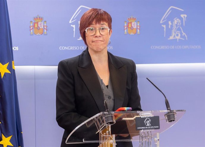 Archivo - La portavoz de Compromís en el Congreso, Águeda Micó, durante una rueda de prensa anterior a la reunión de la Junta de Portavoces, en el Congreso de los Diputados, a 29 de octubre de 2024, en Madrid (España).