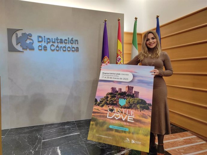 La delegada de Turismo, Narci Ruiz, presenta la nueva acción dentro de 'Castle Love'.