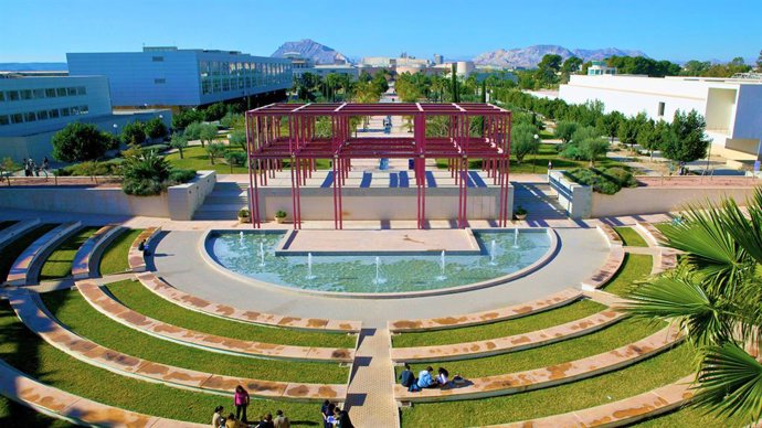 El QS World University Rànquing situa la UA "entre les millors del món" en sis branques de coneixement.