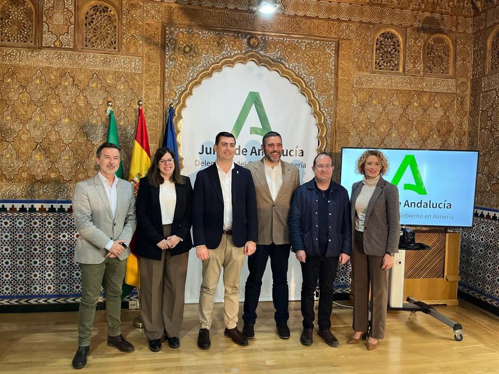 Presentación del taller de pintura de paisaje natural en Cabo de Gata-Nijar (Almería).