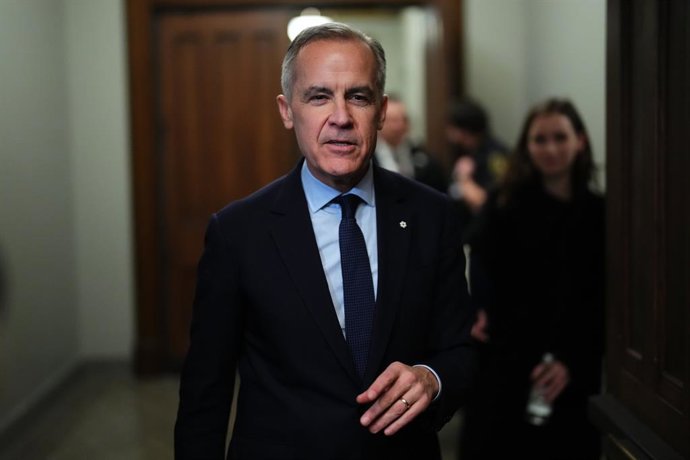 10 de março de 2025, Ottawa, On, Canadá: p>O líder liberal Mark Carney sai de uma reunião da bancada em Ottawa, segunda-feira, 10 de março de 2025.