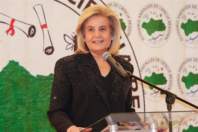 Archivo - La presidenta de la Fundación CEOE, Fátima Báñez.