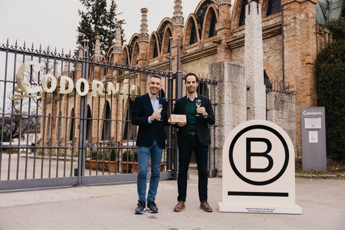 El ceo de Raventós Codorníu, Sergio Fuster, y el  presidente de B Lab Spain, Raimon Puigjaner.