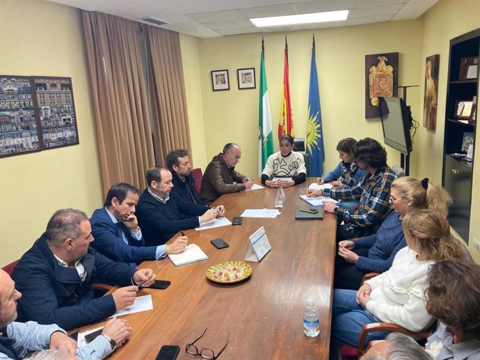 Imagen de la reunión sobre las antiguas VPO de Sedesa