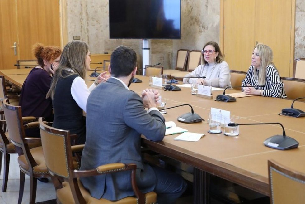 Encuentro en Madrid entre la ministra para la Transición Ecológica, Sara Aagesen, y la presidenta de la Junta de Extremadura, María Guardiola