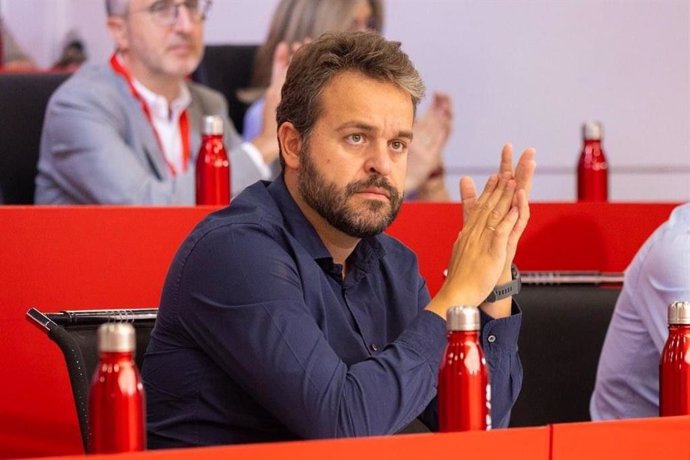 Archivo - El diputado por el PSOE de Jaén Juan Francisco Serrano.