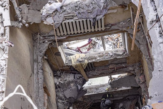 Imagen de archivo de un apartamento destruido tras un ataque ruso en Donetsk
