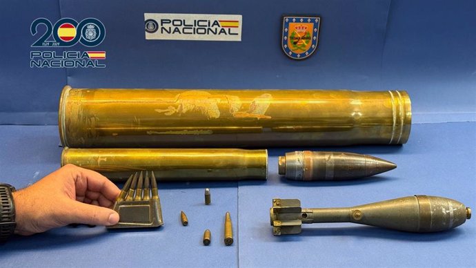 Un ciudadano encuentra munición de guerra con carga explosiva en el interior de una vivienda heredada en Logroño