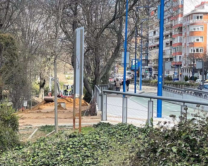 Imagen facilitada por VTLP de las obras para la construcción del carril bici en Isabel la Católica