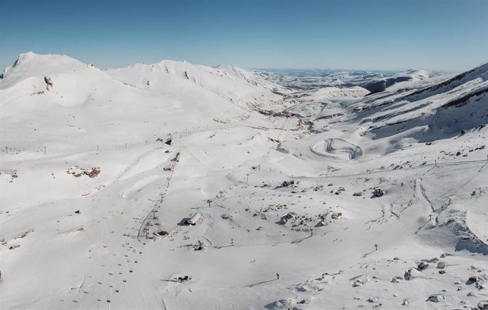 Archivo - Imagen de archivo de la estación de esquí de Alto Campoo