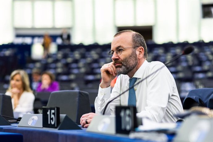 Archivo - Arxiu - 04 May 2022, France, Strasbourg: Manfred Weber, leader of the European People's Party (EPP) in the European Parliament, attends a plenary session of the European Parliament. Photo: Philipp von Ditfurth/dpa
