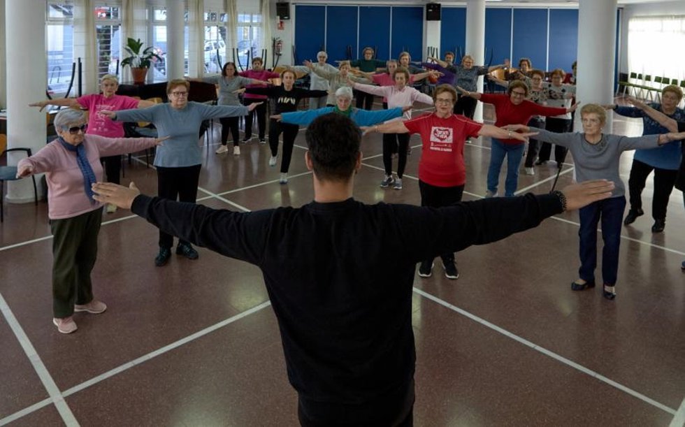 Actividad para personas mayores del proyecto Fútbol y deporte, seleccionado en convocatorias anteriores de la Fundación la Caixa