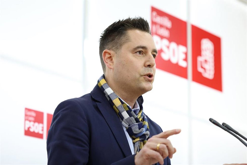 De la Rosa en un momento de la rueda de prensa ofrecida este jueves en la sede del PSOE de Valladolid