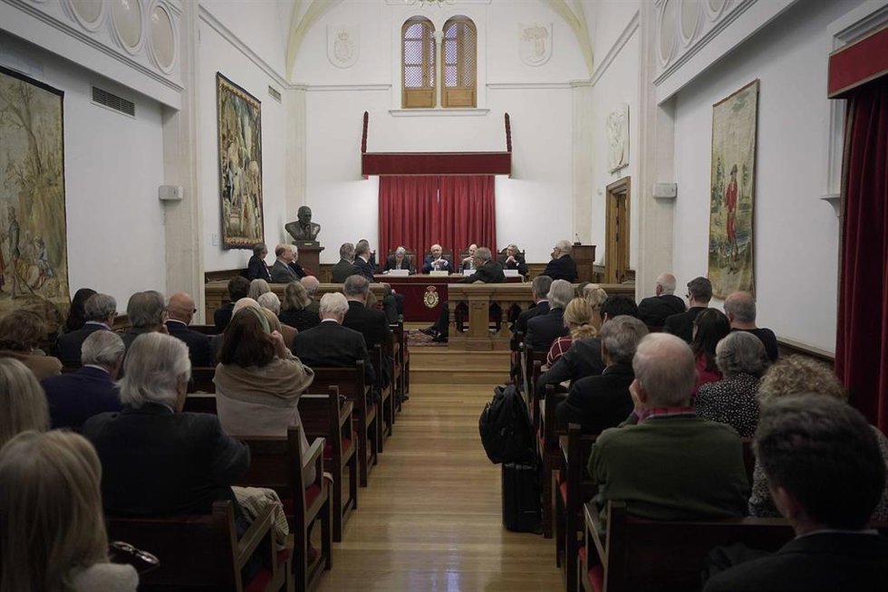 El acto de presentacón del libro de Rafael Puyol se celebró en la Real Academia de Ciencias Políticas y Morales en Madrid