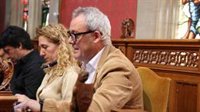 MÉS acusa a Riera de "robar" a la administración por su "absentismo laboral" como funcionaria