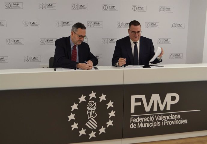 El Institut Valencià de Cultura y la Federación Valenciana de Municipios y Provincias firman el convenio de renovación del Circuit Cultural Valencià