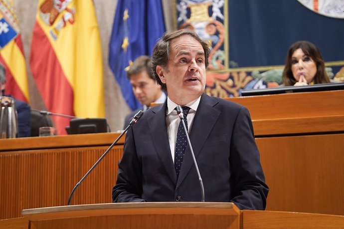 El consejero de Hacienda, Interior y Administración Pública, Roberto Bermúdez de Castro.