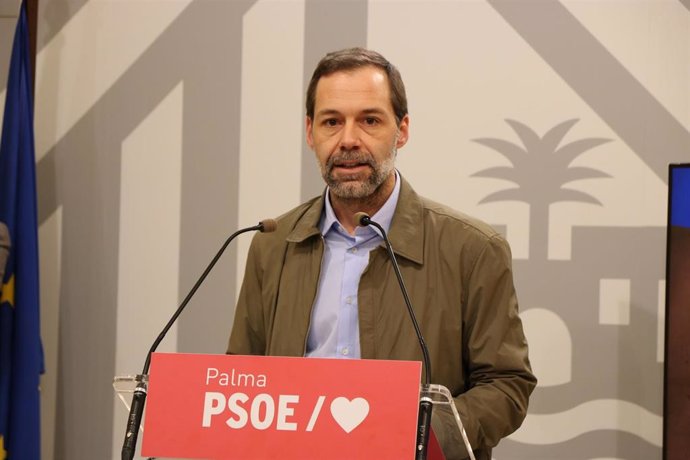 Archivo - El portavoz del PSIB en el Ayuntamiento de Palma, Xisco Ducrós.
