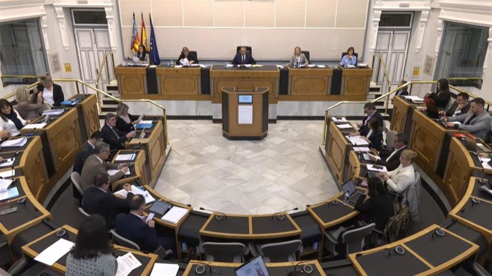 Imagen del pleno ordinario de marzo de la Diputación de Alicante, celebrado el jueves 13 de marzo en el Palacio Provincial.