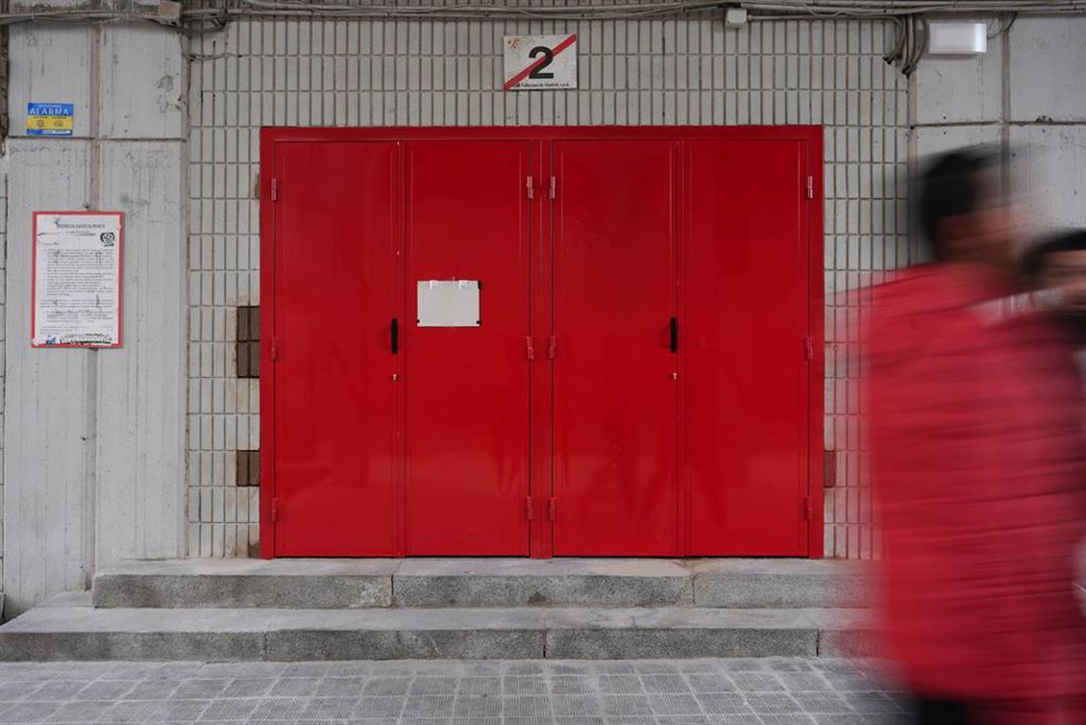 Nuevas puertas del Estadio de Vallecas