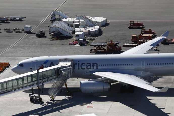 Archivo - Avión de American Airlines.