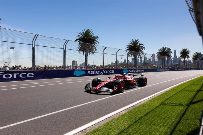 El piloto monegasco Charles Leclerc (Ferrari) durante los entrenamientos libres del GP de Australia.