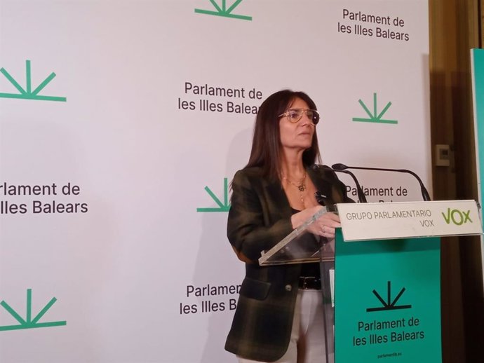La portavoz de Vox en el Parlament, Manuela Cañadas.
