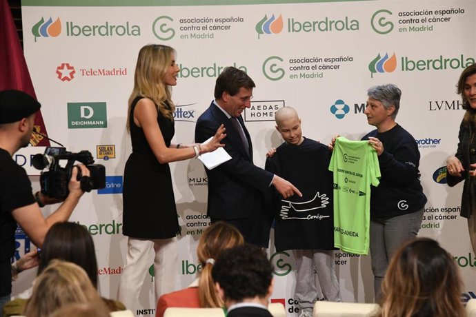 Una marea solidaria contra el cáncer correrá por la Castellana el 30 con el reto de llegar a los 27.000 inscritos