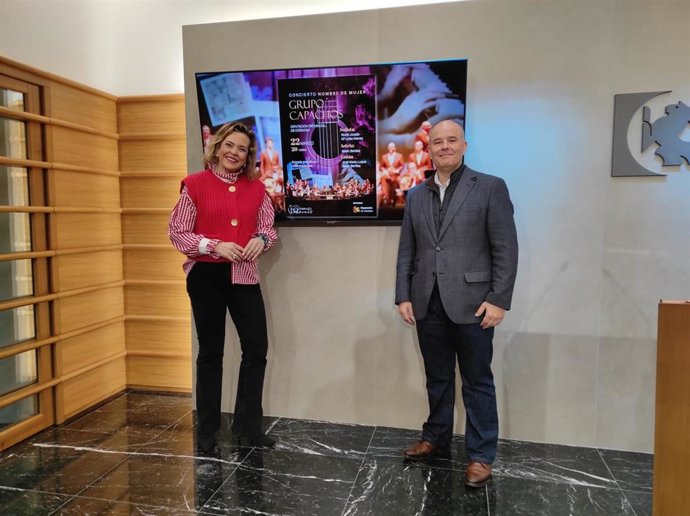 Auxiliadora Moreno y José Antonio Alcaide en la presentación del concierto que pone fin a los actos del 8M.