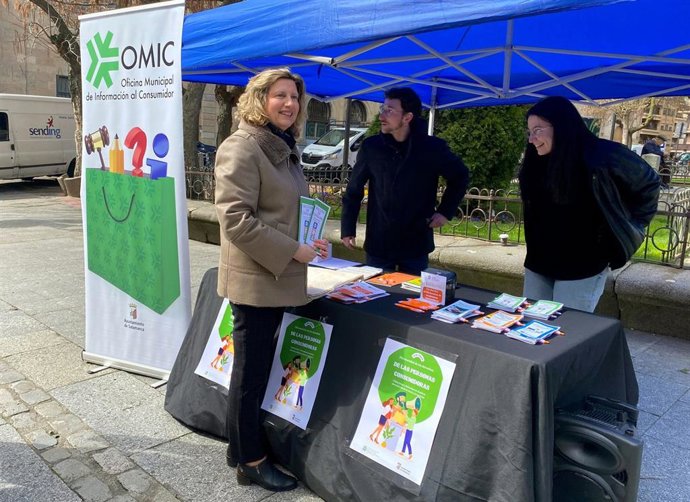 Las reclamaciones por la contratación de servicios encabezan las 1.617 quejas en la Oficina del Consumidor de Salamanca.