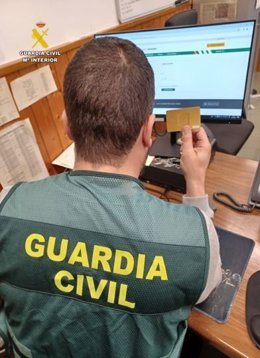 Investigación por el uso fraudulento de una tarjeta de crédito.