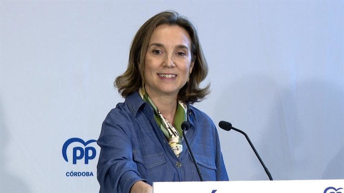 La secretaria general del PP, Cuca Gamarra, este viernes en Córdoba en una jornada de su partido sobre simplificación administrativa.