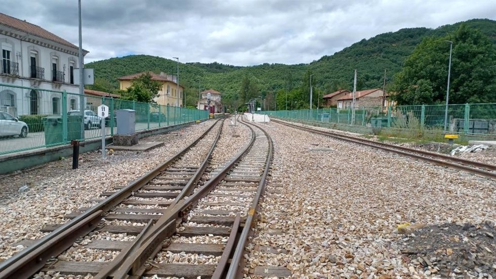 Trazado de la línea de la Red de Ancho Métrico (RAM) León-Guardo.