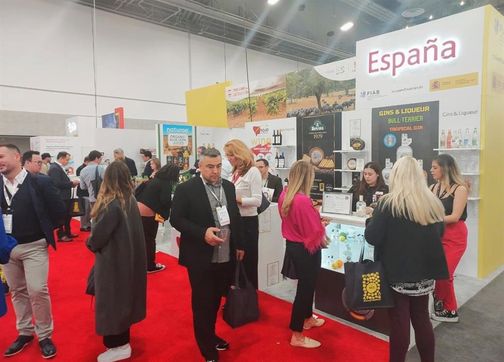 Archivo - Pabellón español en feria de alimentación en Estados Unidos