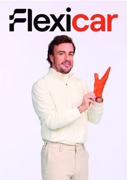 Fernando Alonso conduce un buggy en el spot de Flexicar