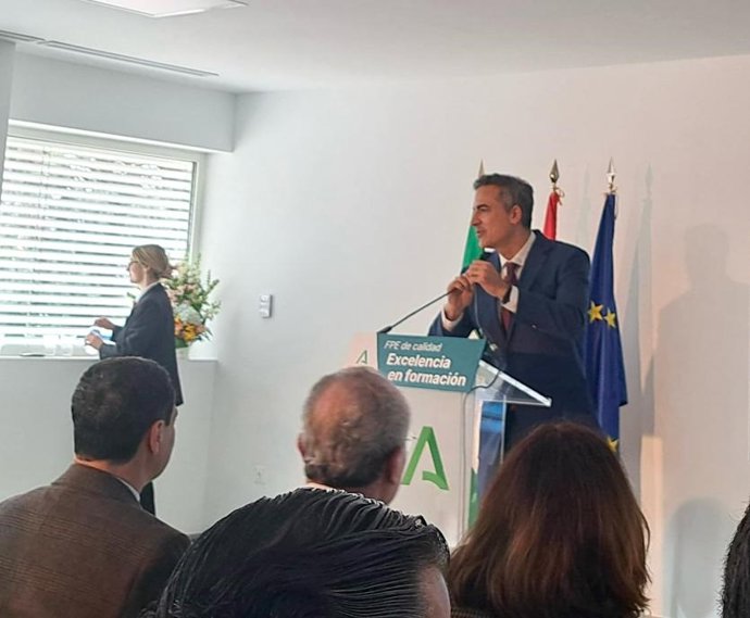 Inauguración de las obras de rehabilitación del Centro Público de Formación Profesional para el Empleo 'Remedios Rojo', de Málaga capital.