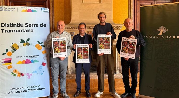 El conseller insular de Presidencia del Consell de Mallorca, Antoni Fuster, presenta la jornada 'De la terra a la cuina'.