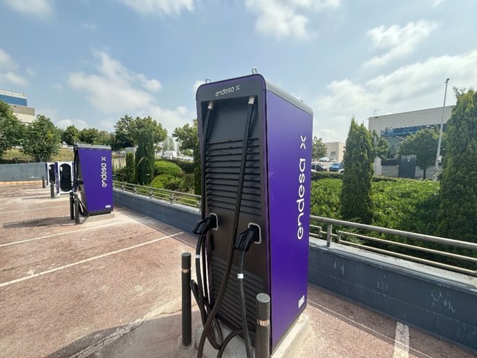 Cargador para vehículos eléctricos.